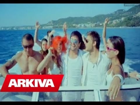 Sinan Hoxha Ft Seldi Qalliu - Bjondina 