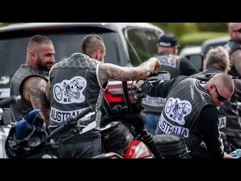 Cllevio Serbiano - 44 Arratisje