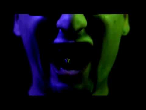 DaGhost Ft Bizzy - Me Neve 