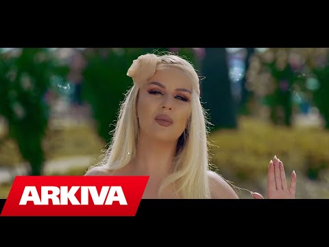 Albulena Ukaj - Je larg