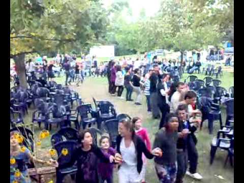 Motrat Bushi - Nga momenti qe te Pash 