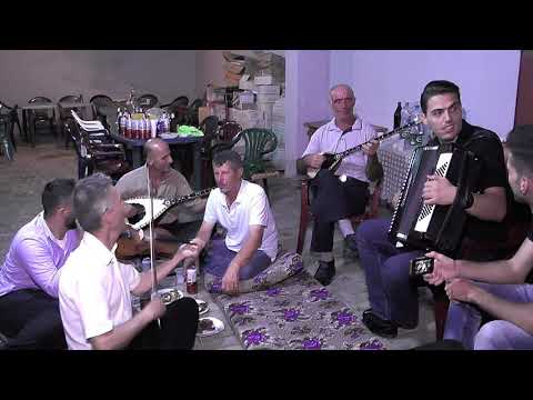 Ali dhe Luan Zogiani - 00 Vjet Me Plis Te Bardhe 